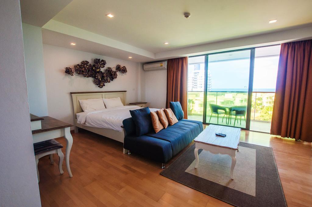 Rocco Hua Hin Beach Seaview Exterior photo